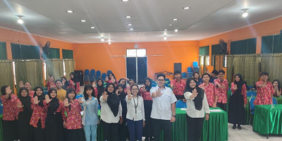 PKPR Gandeng UPTD Puskesmas Marina Permai Gelar Layanan Kesehatan Remaja di SMKN 3 Palangka Raya