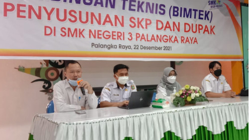 Puluhan Guru SMKN 3 Palangka Raya Ikuti Bimtek Penyusunan SKP dan Dupak