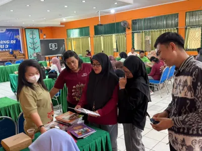 SMKN 3 Palangka Raya Gelar Sosialisasi Media Pembelajaran Televisi Interaktif dan Tata Kelola Perpustakaan Digital Bersama Penerbit Erlangga