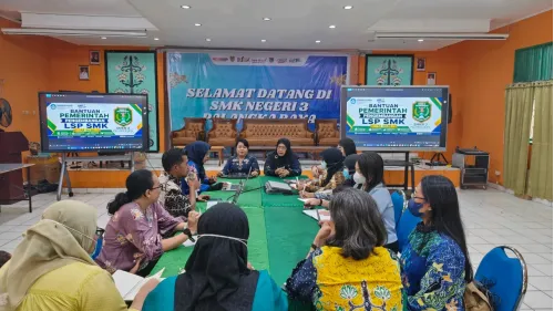 SMKN 3 Palangka Raya Melaksanakan Pendampingan Penyusunan Dokumen Relisensi LSP P1 Tahun 2026