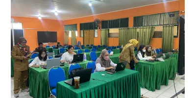 Tanggapi Kabut Asap Karhutla, SMKN 3 Palangka Raya Gelar PJJ Daring Terpusat di Sekretariat Aula
