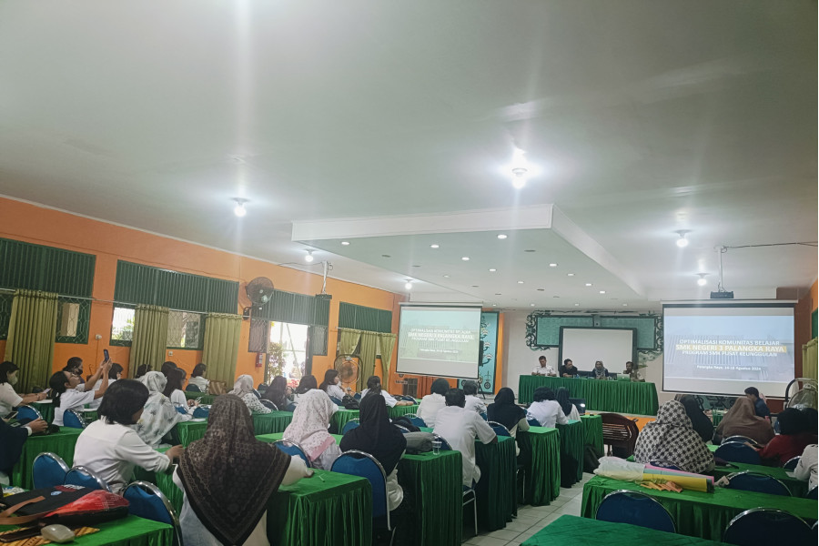 WORKSHOP OPTIMALISASI KOMUNITAS BELAJAR